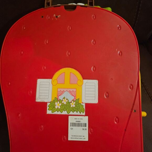 Strawberry Shortcake Berry Happy Home House Doll Playset - Picture 3 of 9